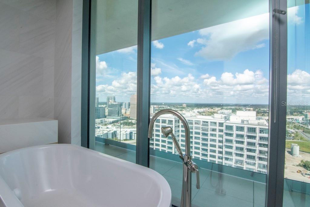 1000 WATER ST #2402, TAMPA, FL, 33602