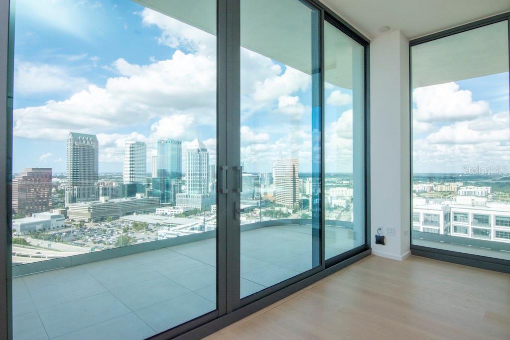 1000 WATER ST #2402, TAMPA, FL, 33602