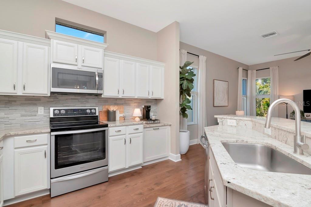 3812 MISTY LANDING DR, VALRICO, FL, 33594