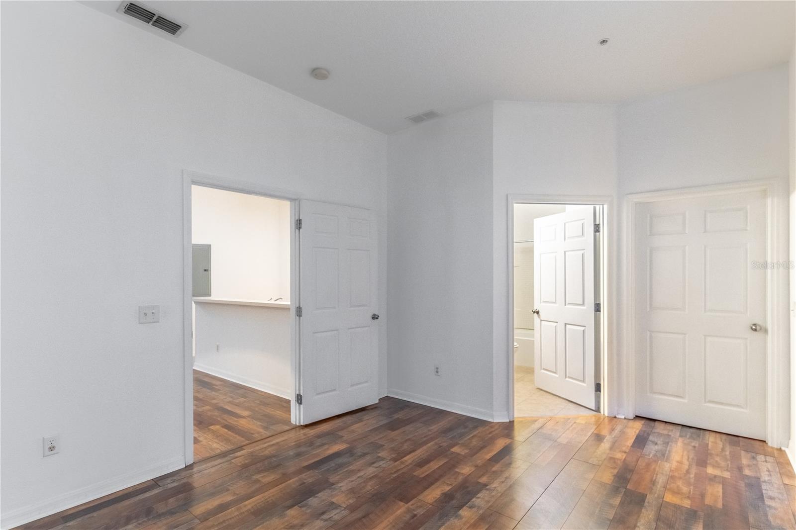 970 N SPRING GARDEN AVE #512, DELAND, FL, 32720