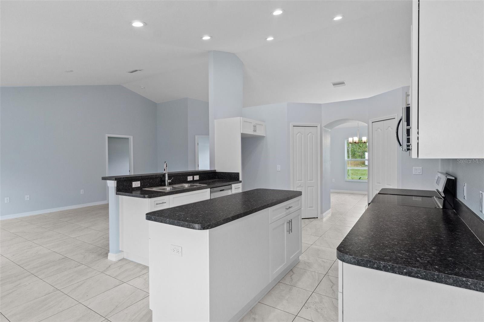 12167 PINE CLUB CIR, WEEKI WACHEE, FL, 34614