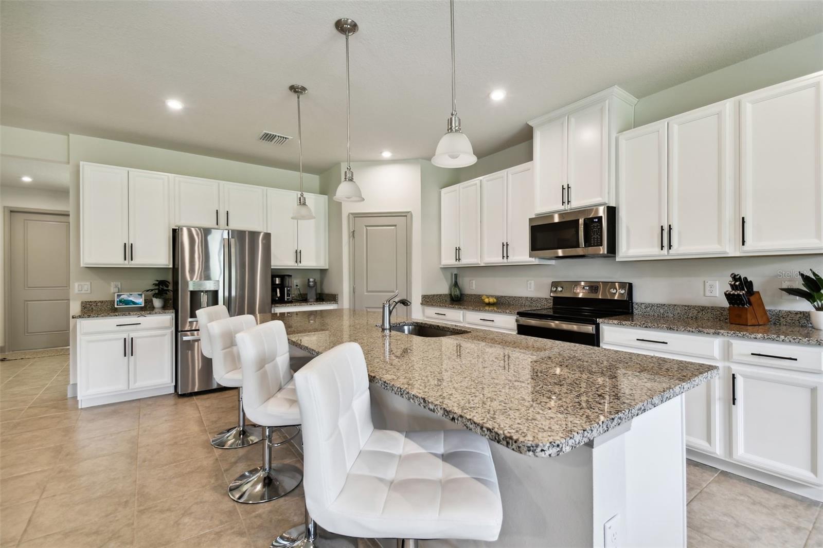 8368 GREENWAY AVE, WESLEY CHAPEL, FL, 33544