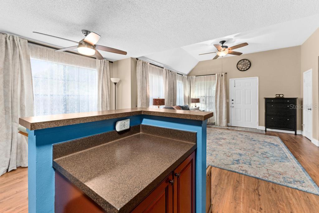 365 FORESTWAY CIR #204, ALTAMONTE SPRINGS, FL, 32701