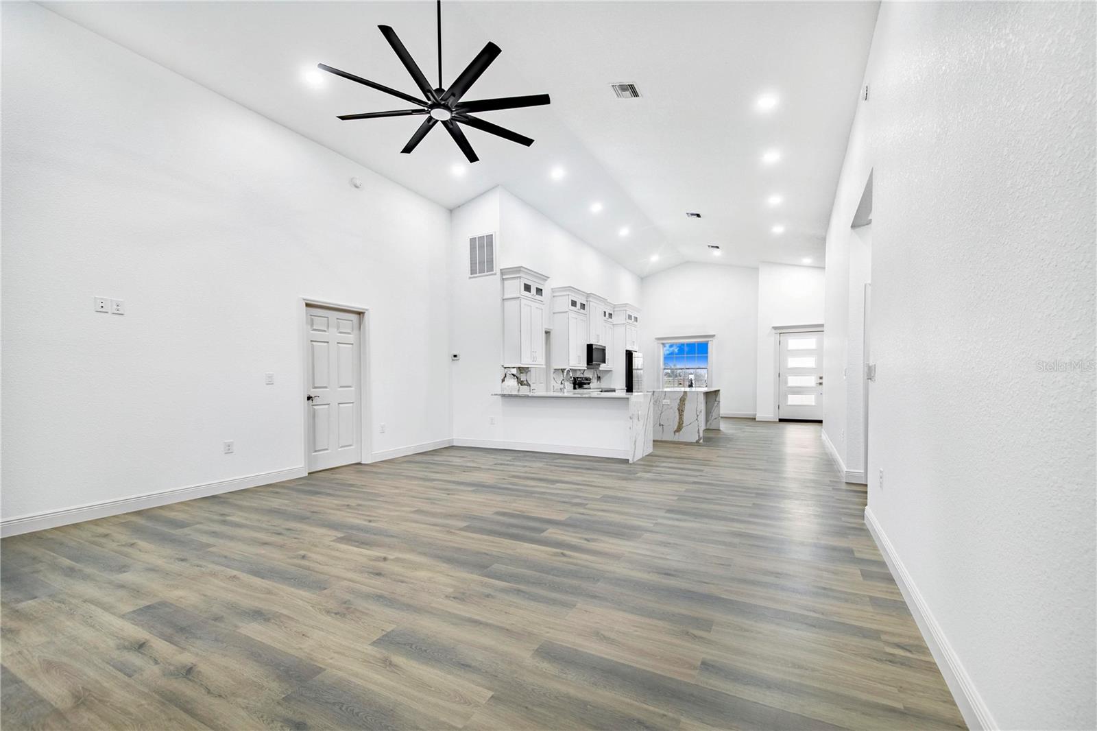 2200 MCCLELLAN RD, FROSTPROOF, FL, 33843