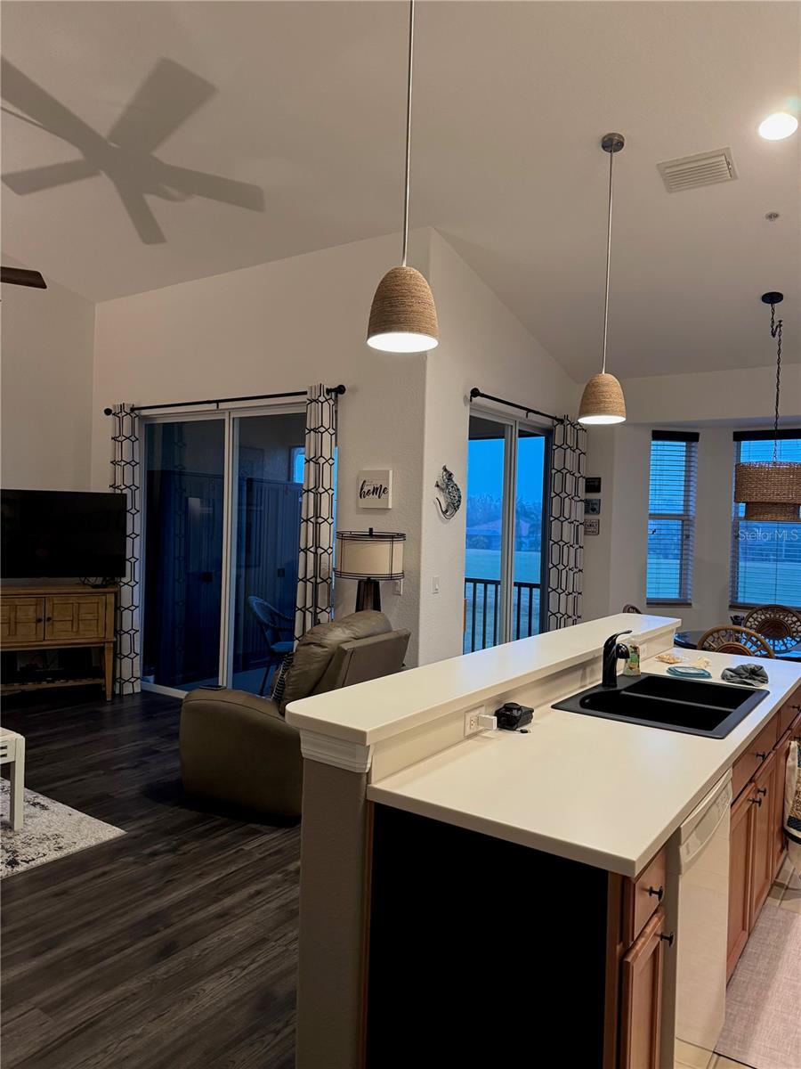915 FAIRWAYCOVE LN #206, BRADENTON, FL, 34212