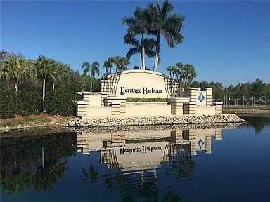 915 FAIRWAYCOVE LN #206, BRADENTON, FL, 34212