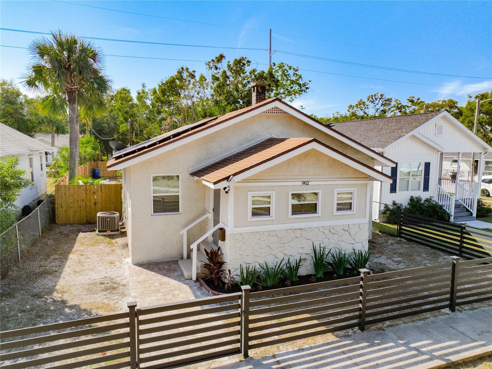979 11TH AVE S, ST PETERSBURG, FL, 33705