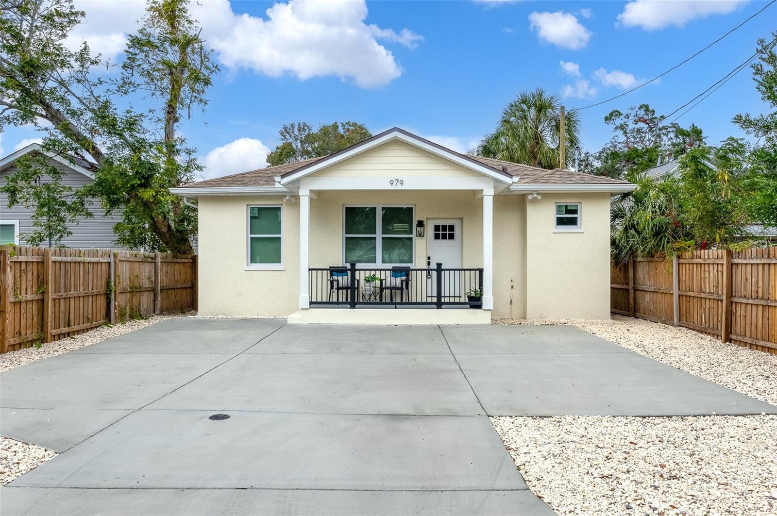 979 11TH AVE S, ST PETERSBURG, FL, 33705