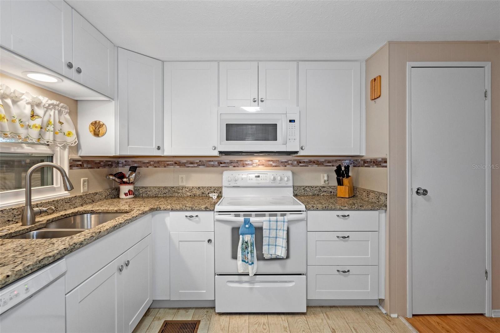 8421 HIGHPOINT BLVD, BROOKSVILLE, FL, 34613