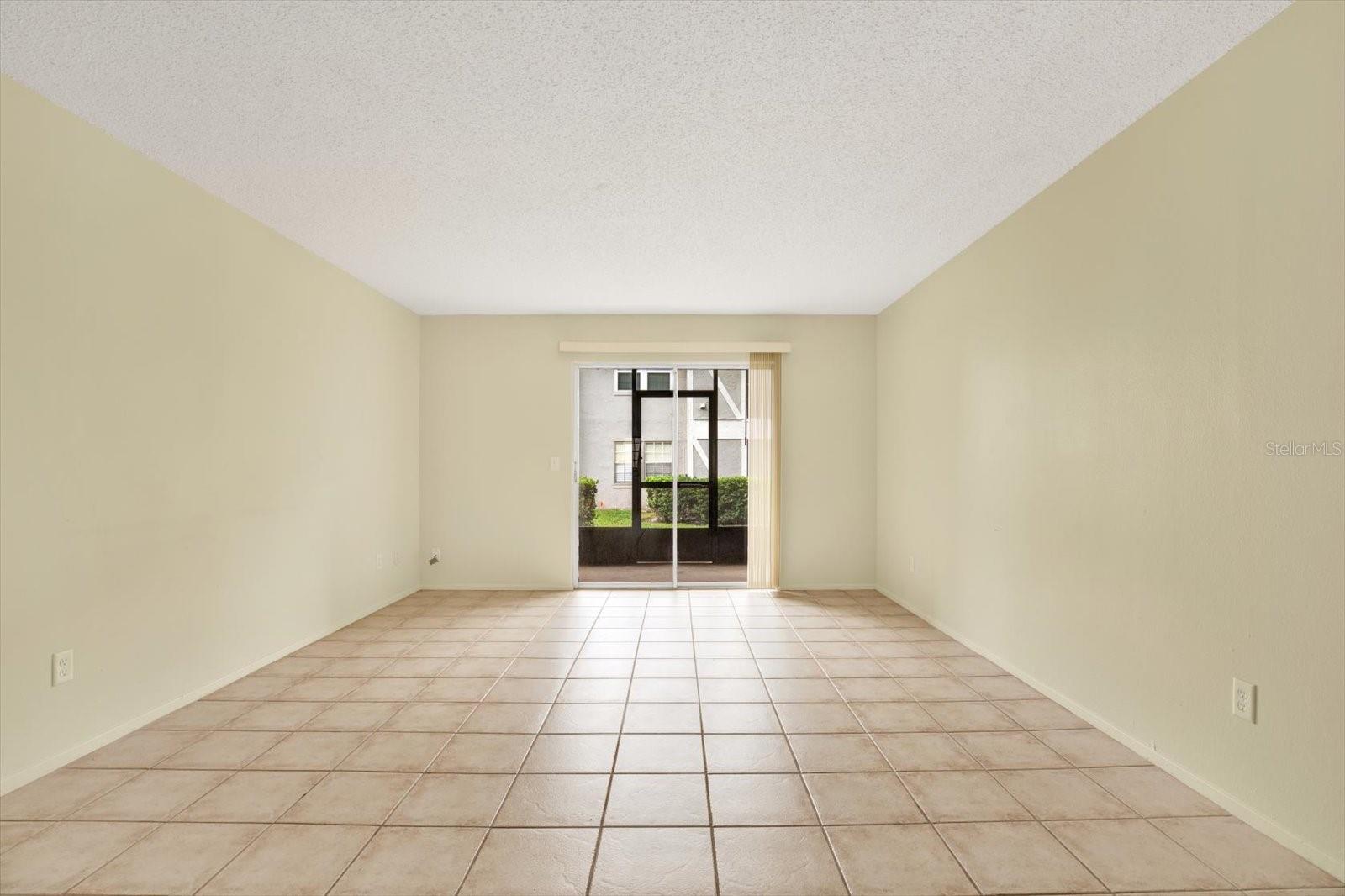 14468 REUTER STRASSE CIR #503, TAMPA, FL, 33613
