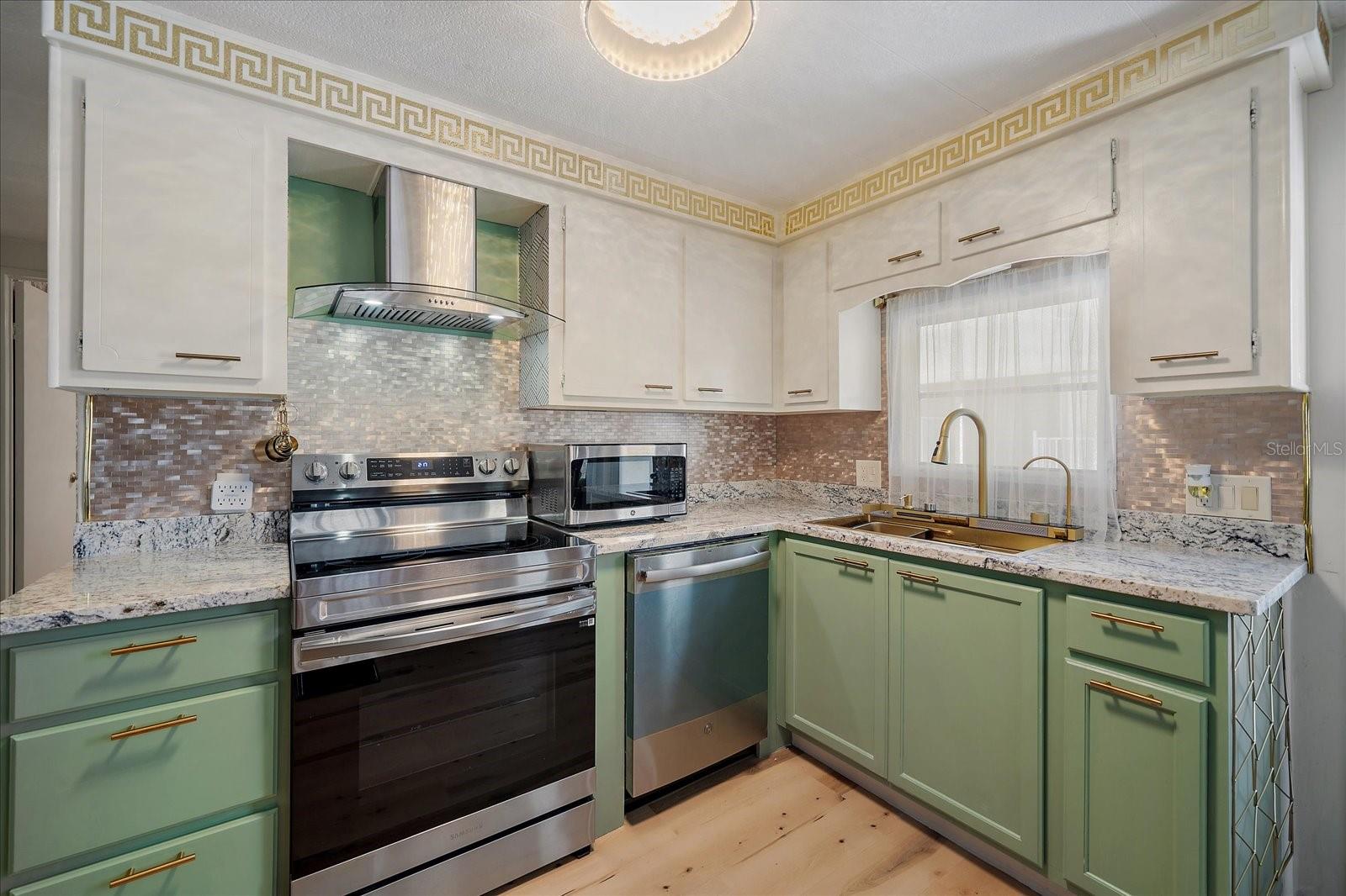 2103 18TH ST W, BRADENTON, FL, 34205