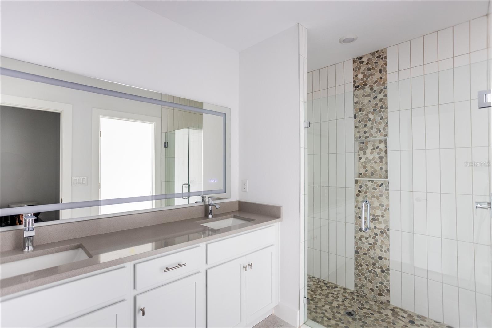 573 ROSE APPLE CIR, PORT CHARLOTTE, FL, 33954