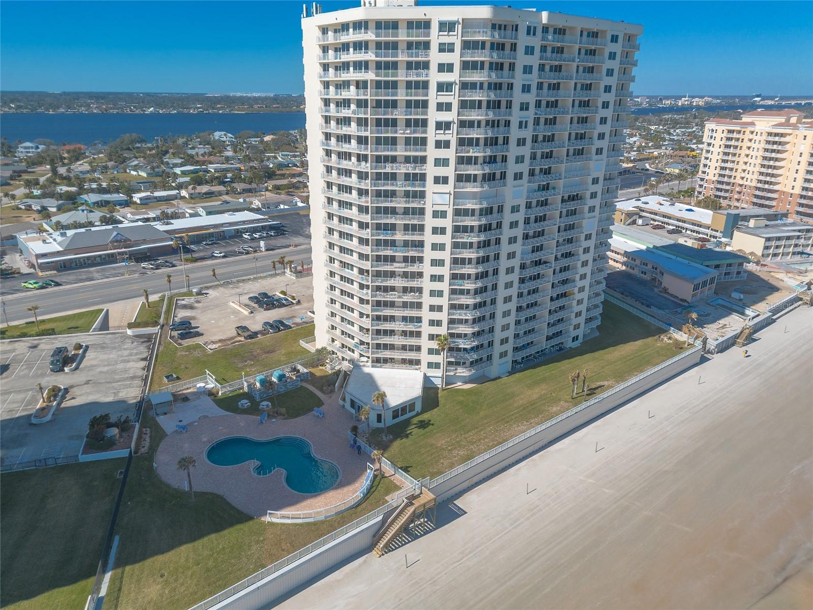 2545 S ATLANTIC AVE #PH4, DAYTONA BEACH, FL, 32118