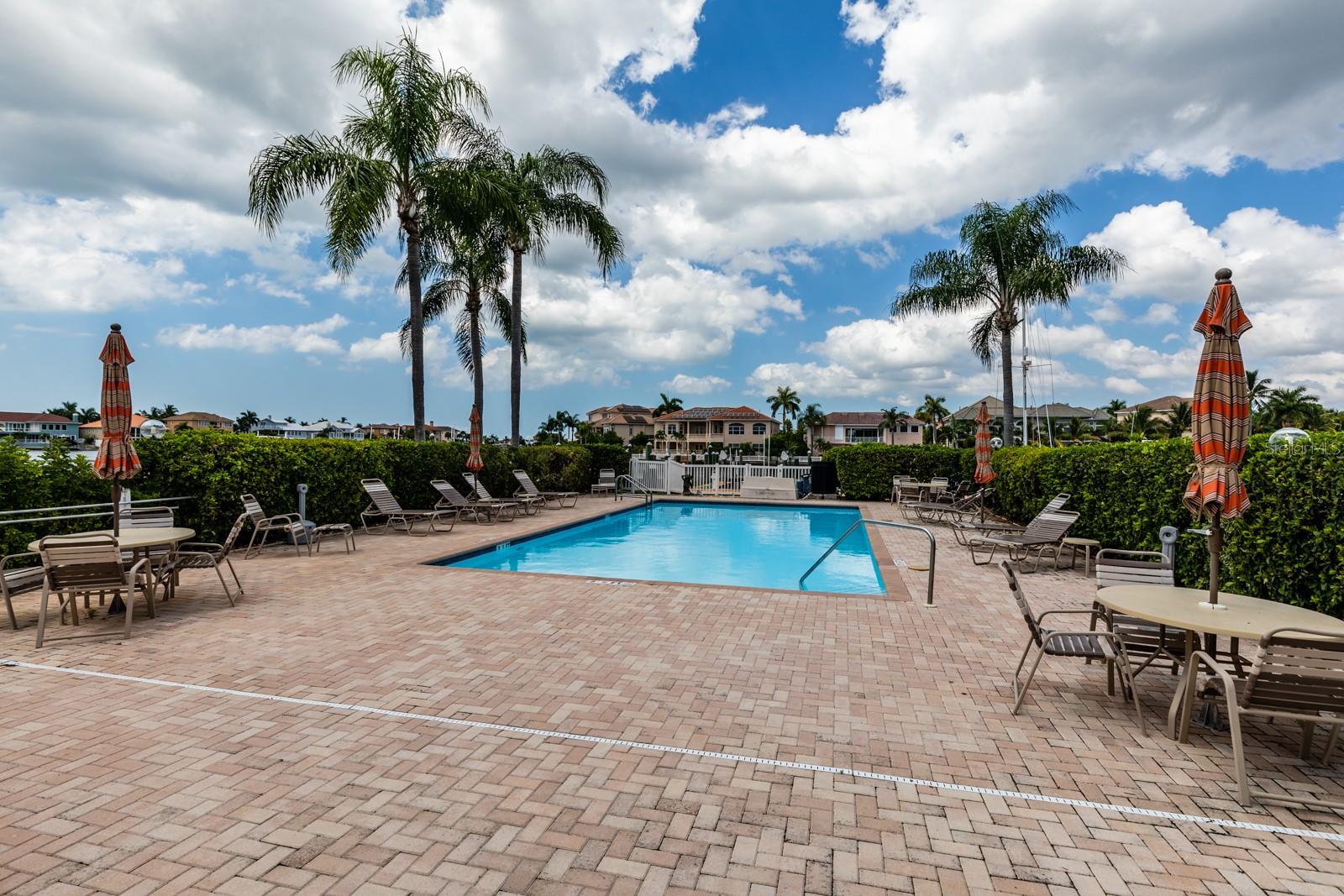 2795 KIPPS COLONY DR S #104, ST PETERSBURG, FL, 33707