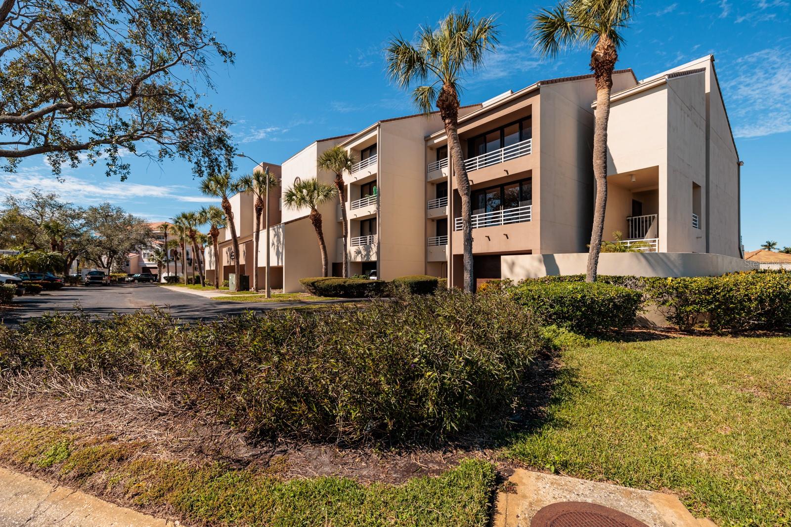 2795 KIPPS COLONY DR S #104, ST PETERSBURG, FL, 33707