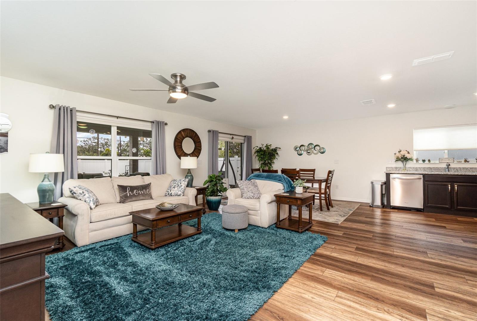 7425 35TH LN E, SARASOTA, FL, 34243