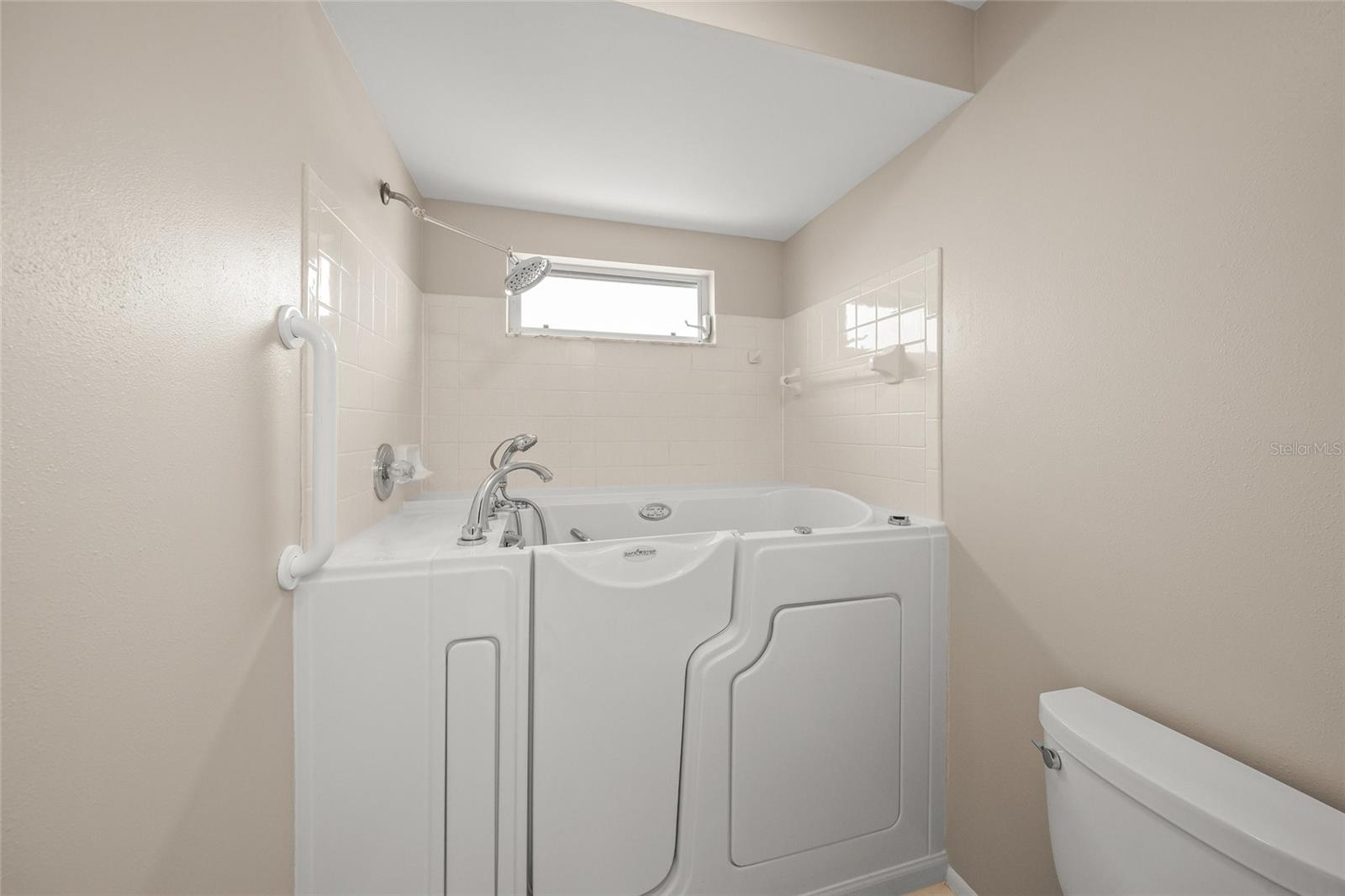 5803 GARDEN LAKES MAJESTIC #145, BRADENTON, FL, 34203