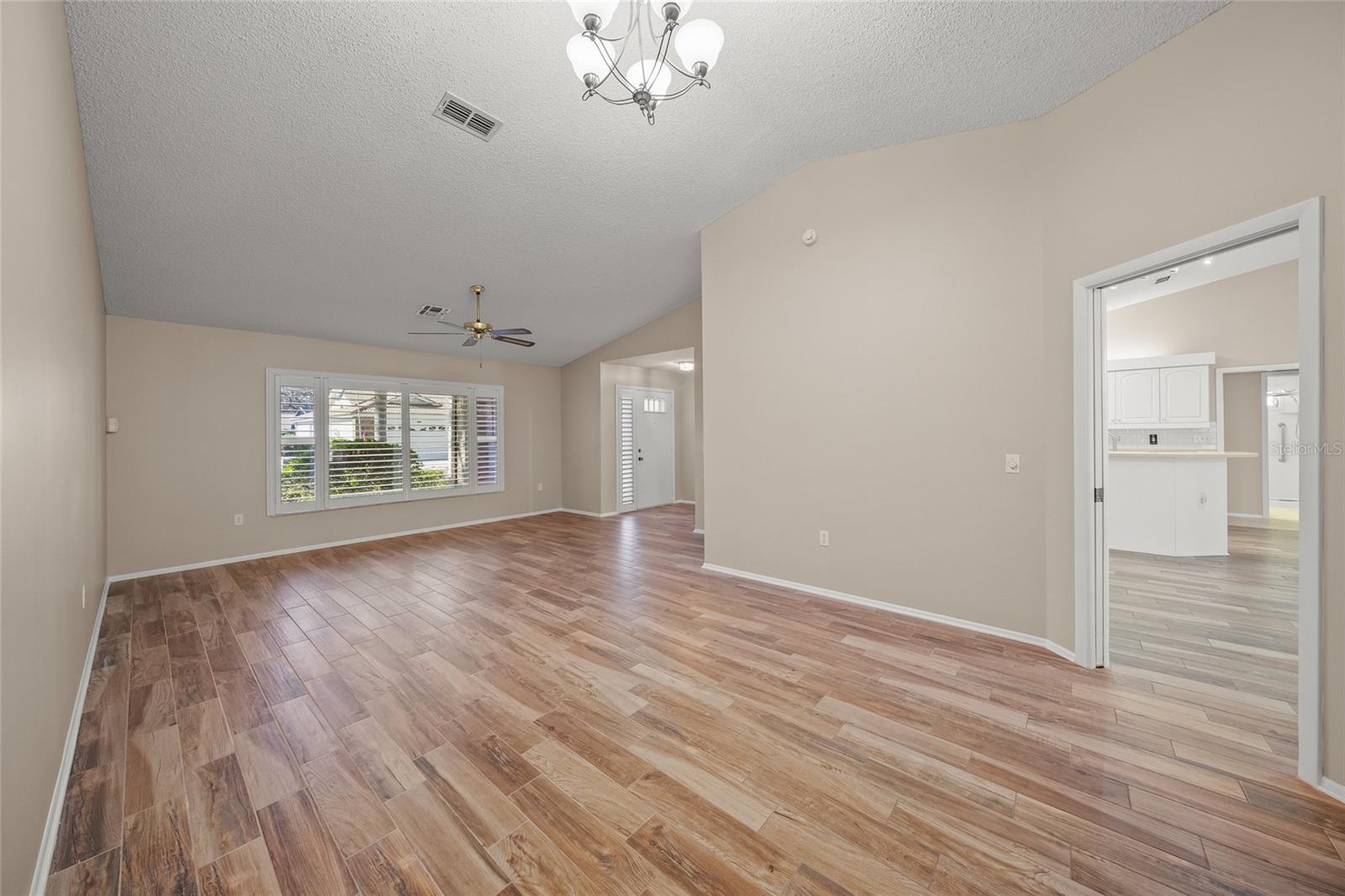 5803 GARDEN LAKES MAJESTIC #145, BRADENTON, FL, 34203