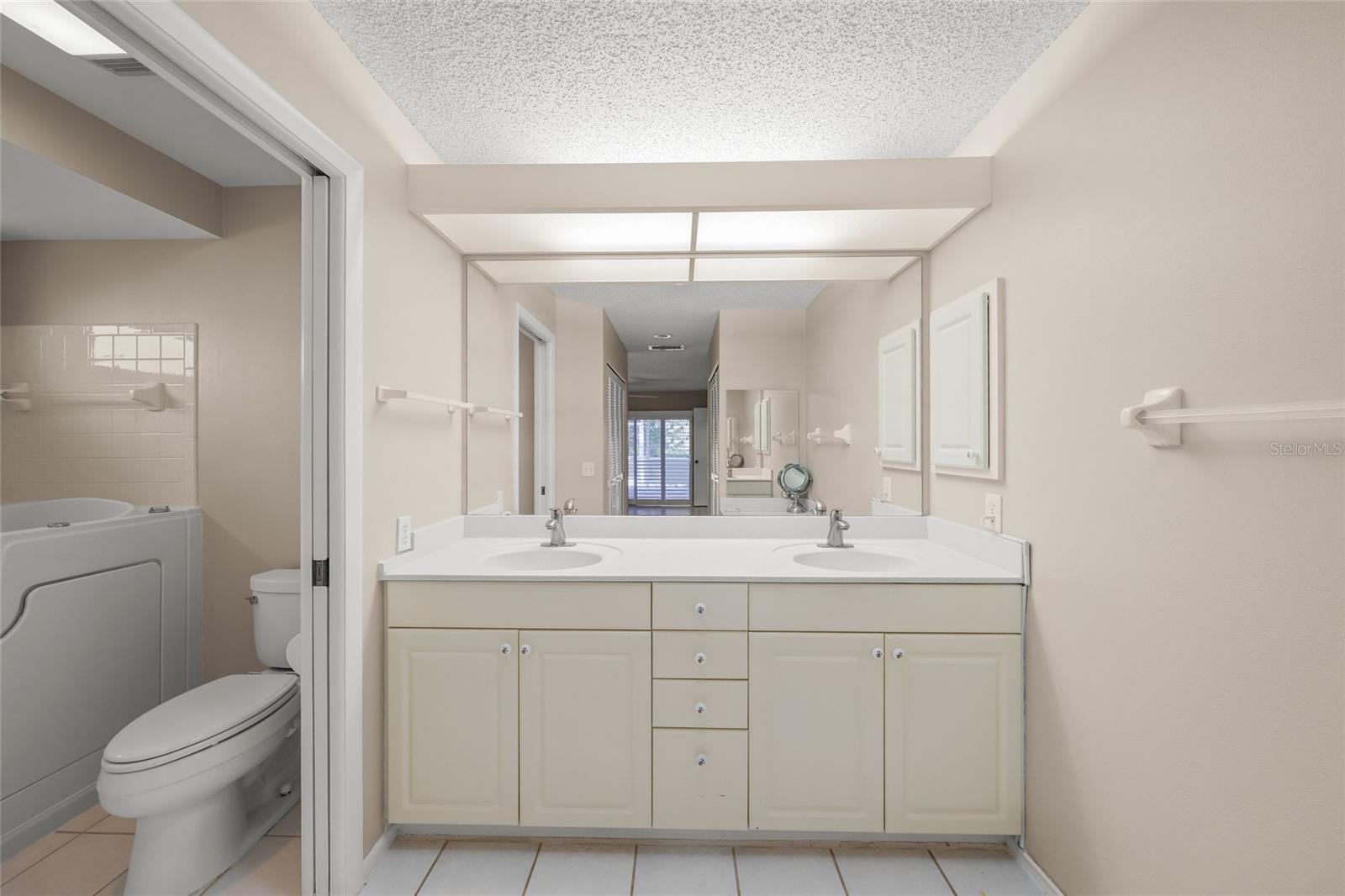 5803 GARDEN LAKES MAJESTIC #145, BRADENTON, FL, 34203