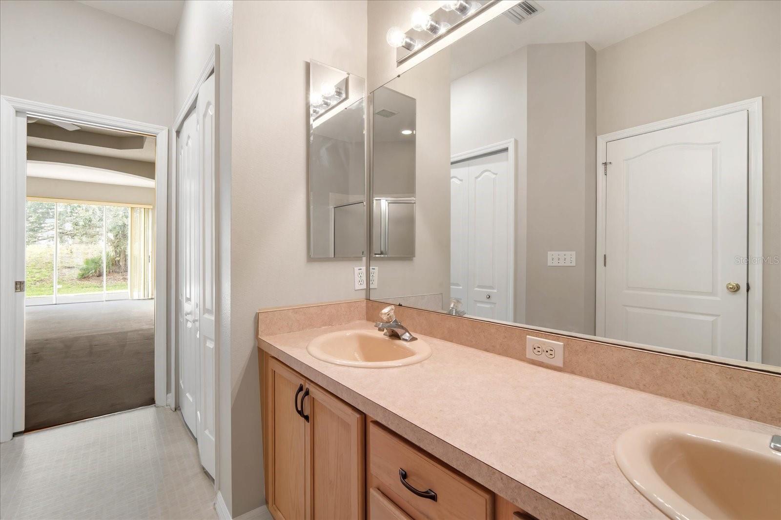 5742 HERONPARK PL, LITHIA, FL, 33547