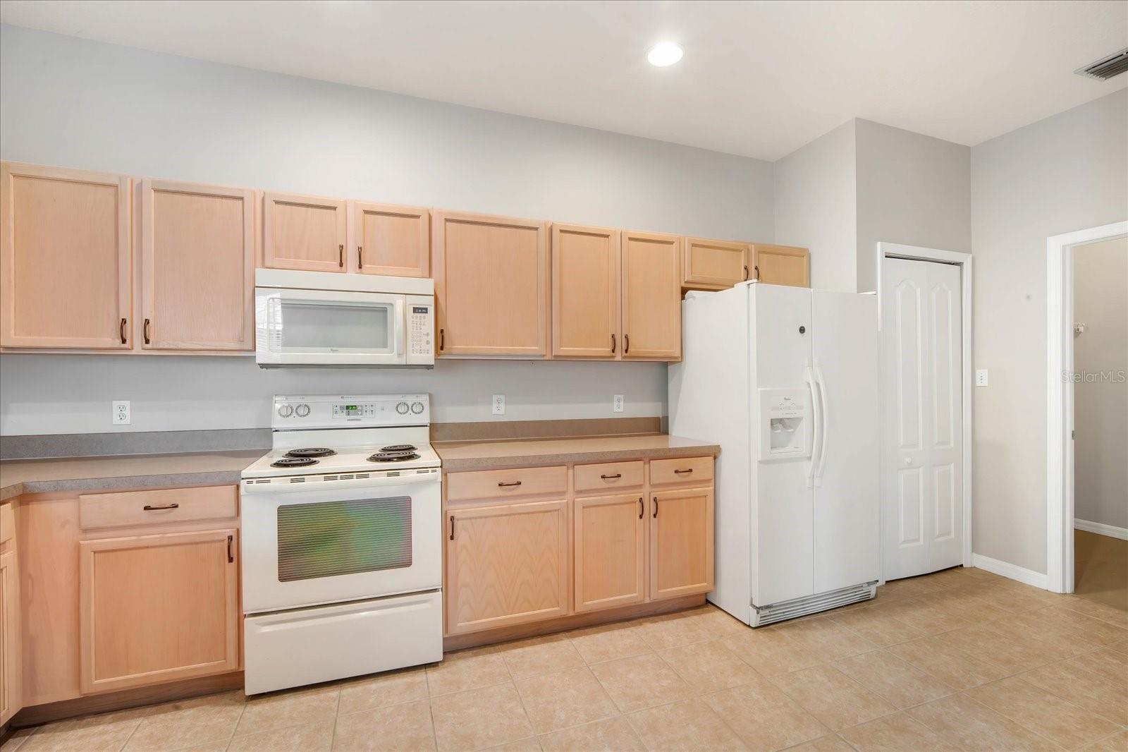 5742 HERONPARK PL, LITHIA, FL, 33547