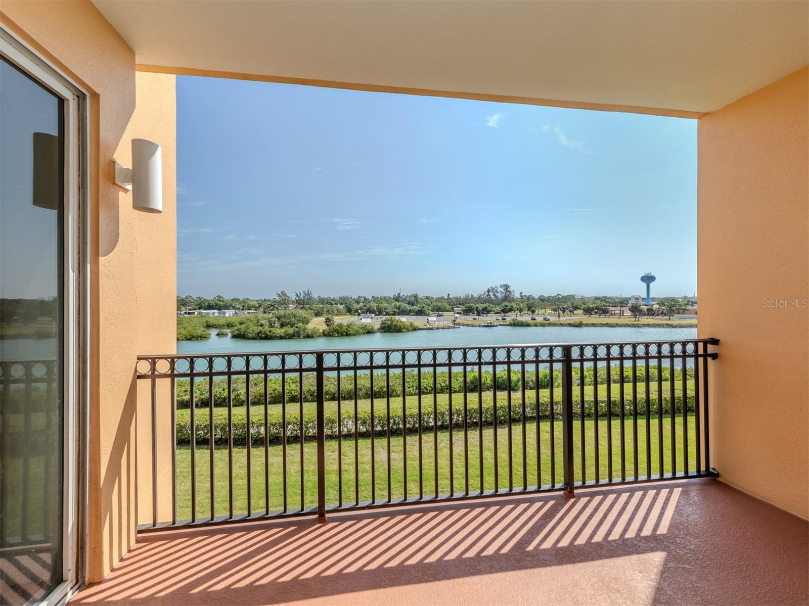 157 TAMPA AVE E #407, VENICE, FL, 34285