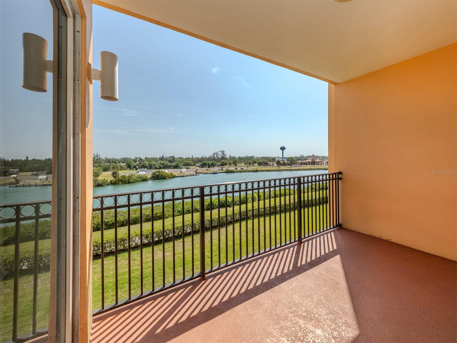 157 TAMPA AVE E #407, VENICE, FL, 34285
