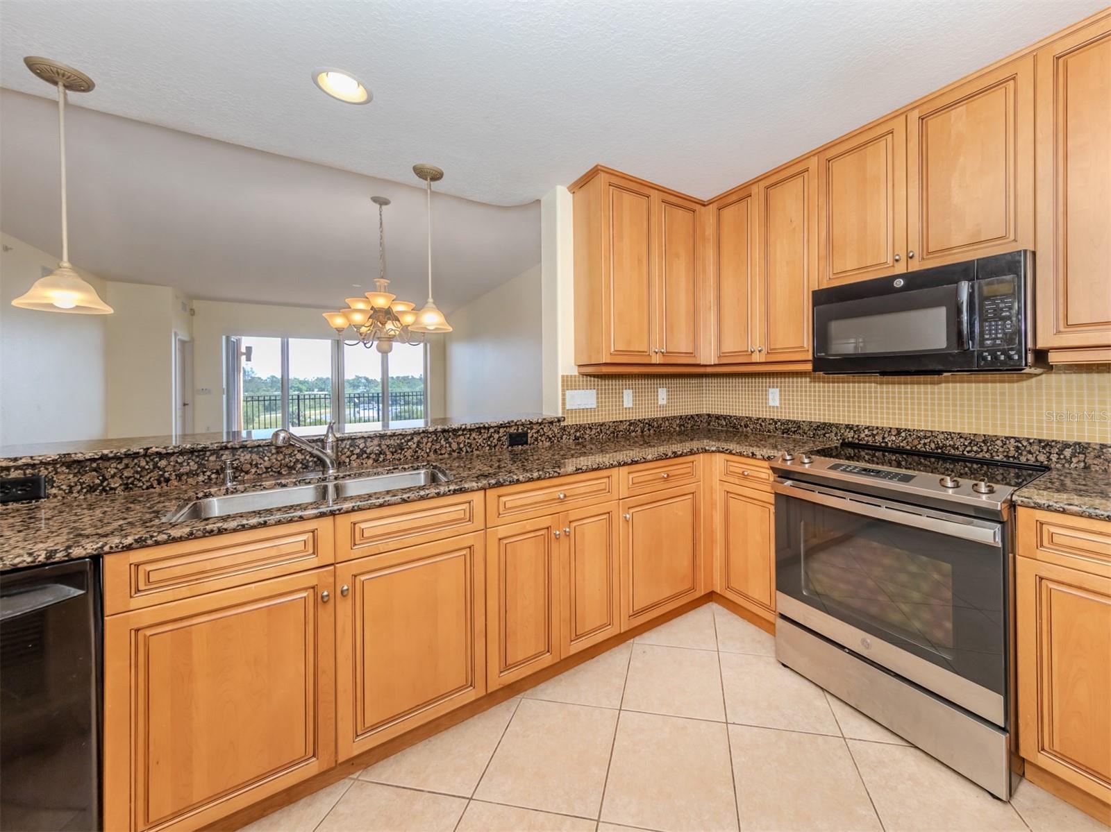 157 TAMPA AVE E #407, VENICE, FL, 34285