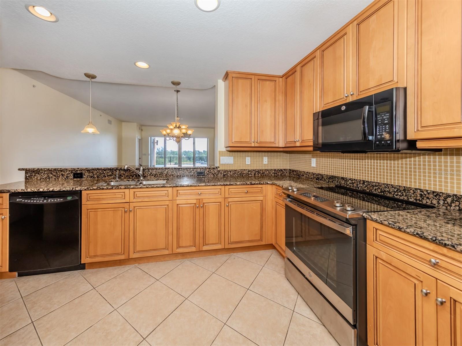 157 TAMPA AVE E #407, VENICE, FL, 34285