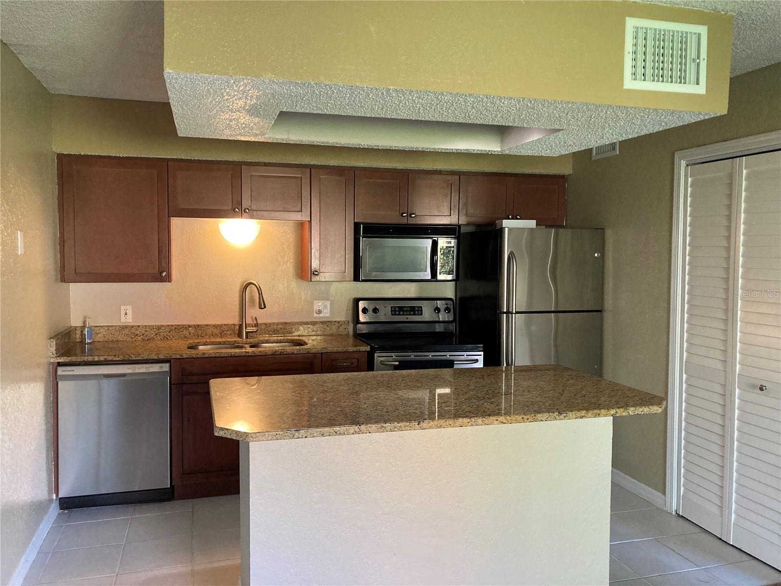 10200 GANDY BLVD N #734, ST PETERSBURG, FL, 33702
