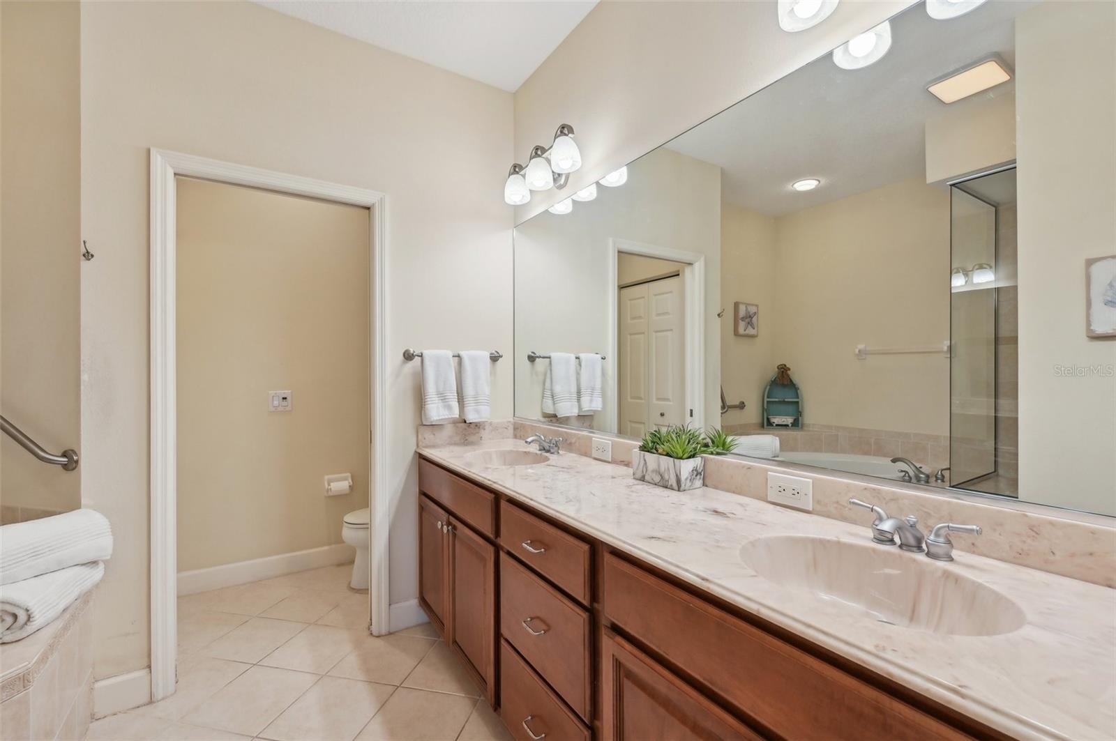 1110 BEACHCOMBER CT #1, OSPREY, FL, 34229