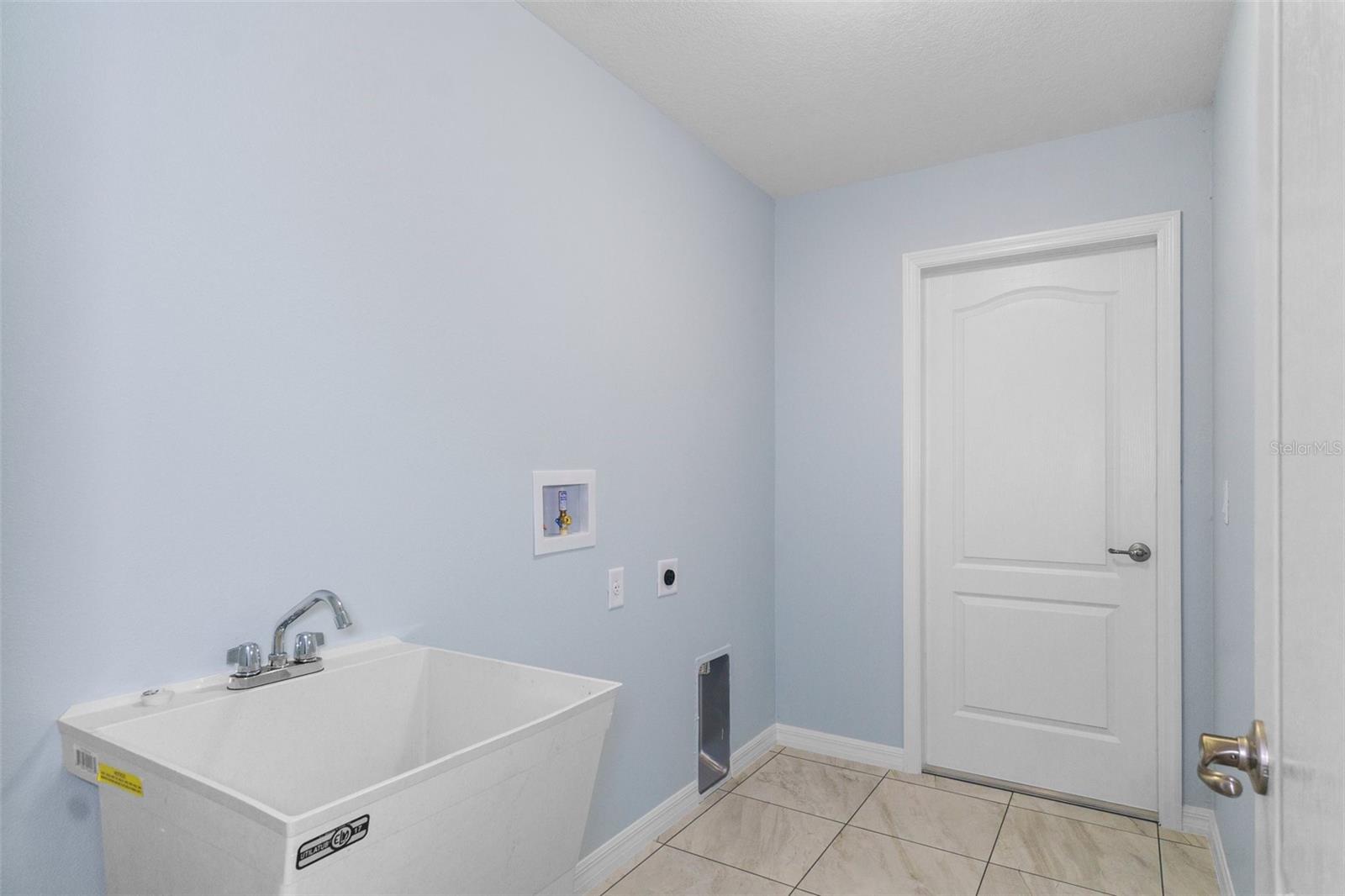 12278 HARRIS HAWK RD, WEEKI WACHEE, FL, 34614