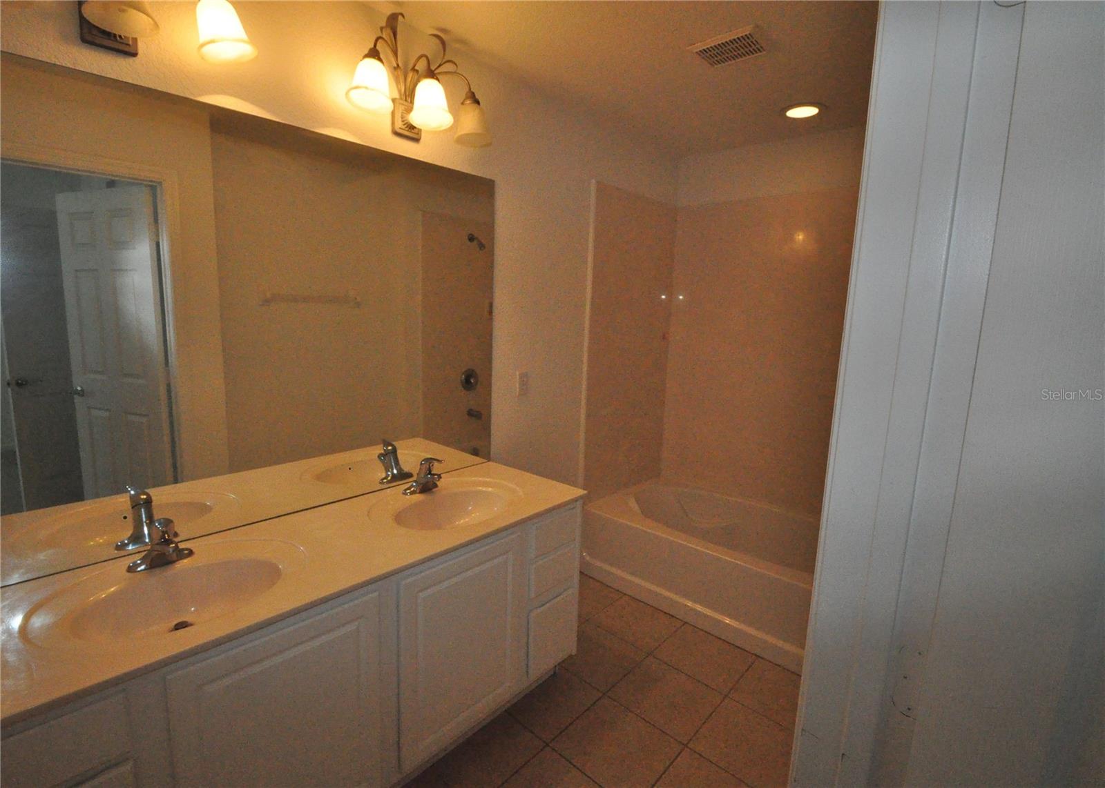 2864 POLANA ST #103, ORLANDO, FL, 32835