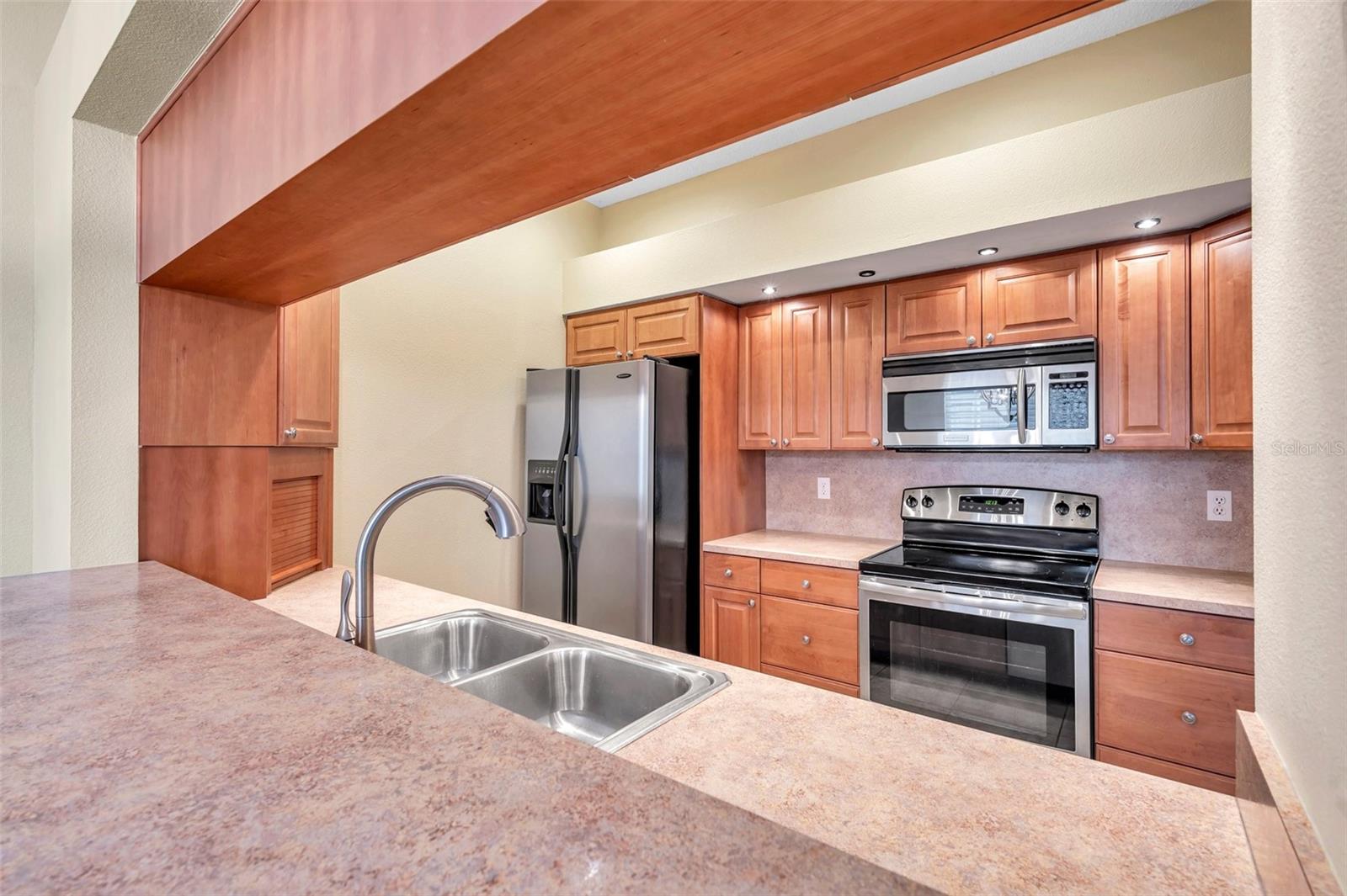 2739 ENTERPRISE RD E #1, CLEARWATER, FL, 33759