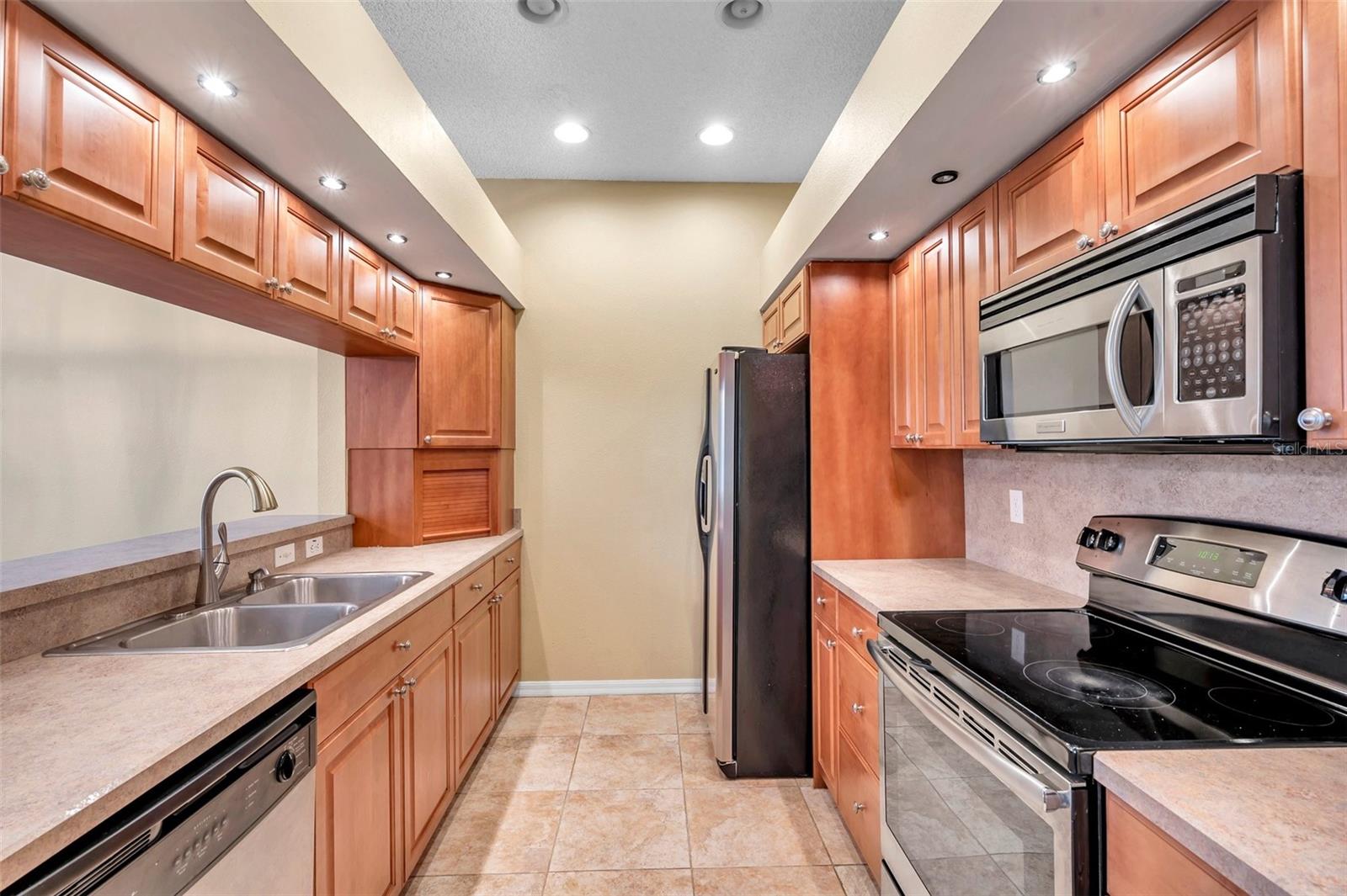 2739 ENTERPRISE RD E #1, CLEARWATER, FL, 33759