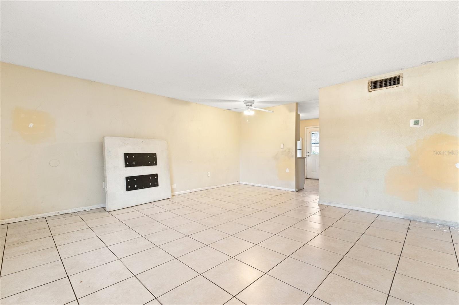 203 POINSETTIA PINE CT #201, TAMPA, FL, 33612