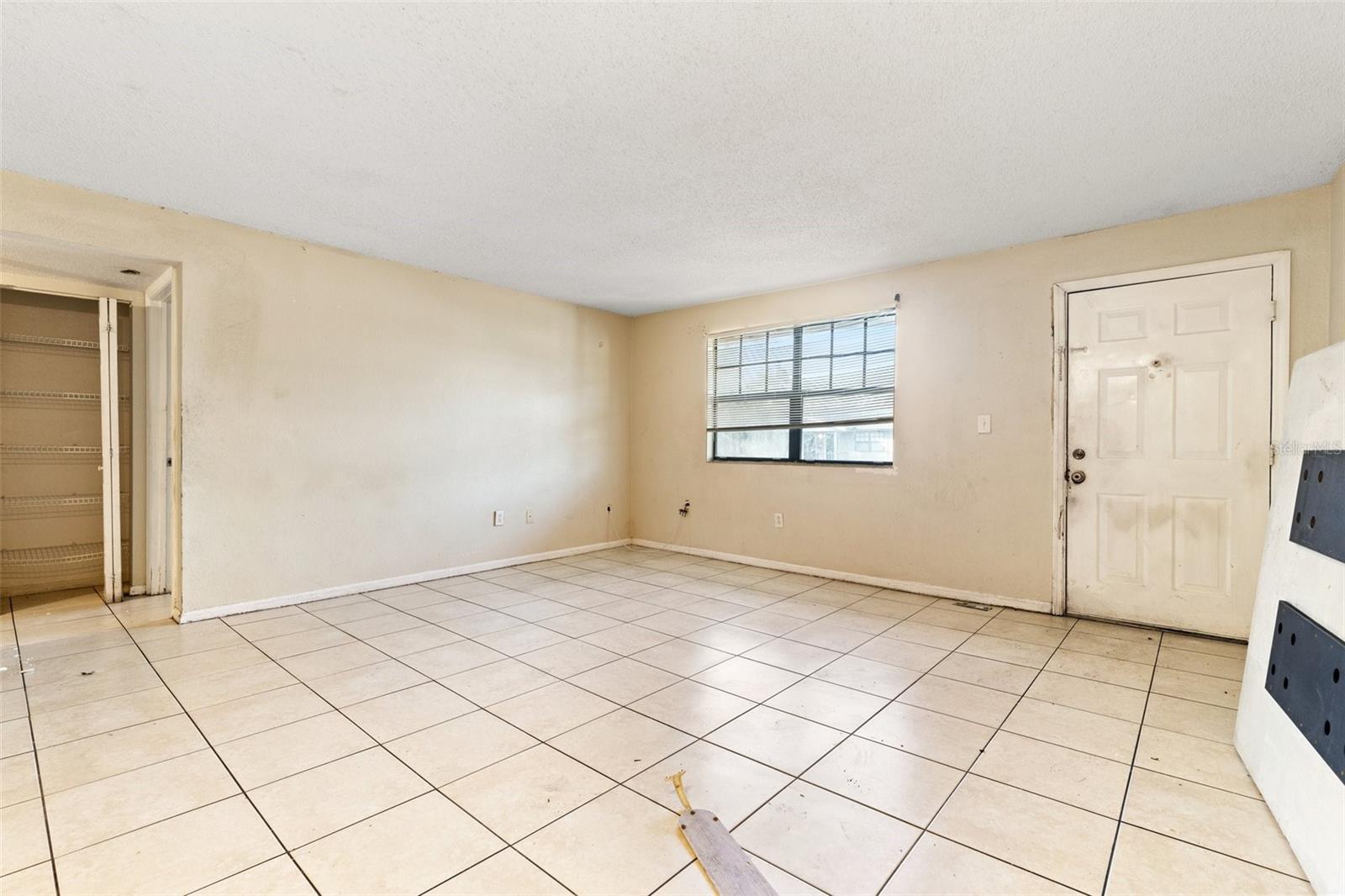 203 POINSETTIA PINE CT #201, TAMPA, FL, 33612