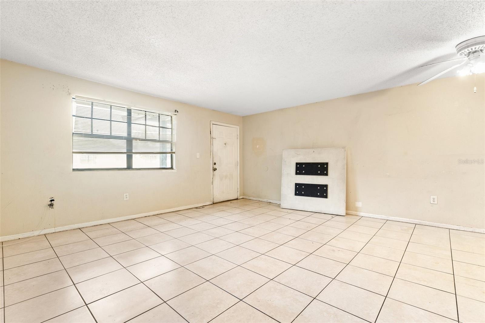 203 POINSETTIA PINE CT #201, TAMPA, FL, 33612