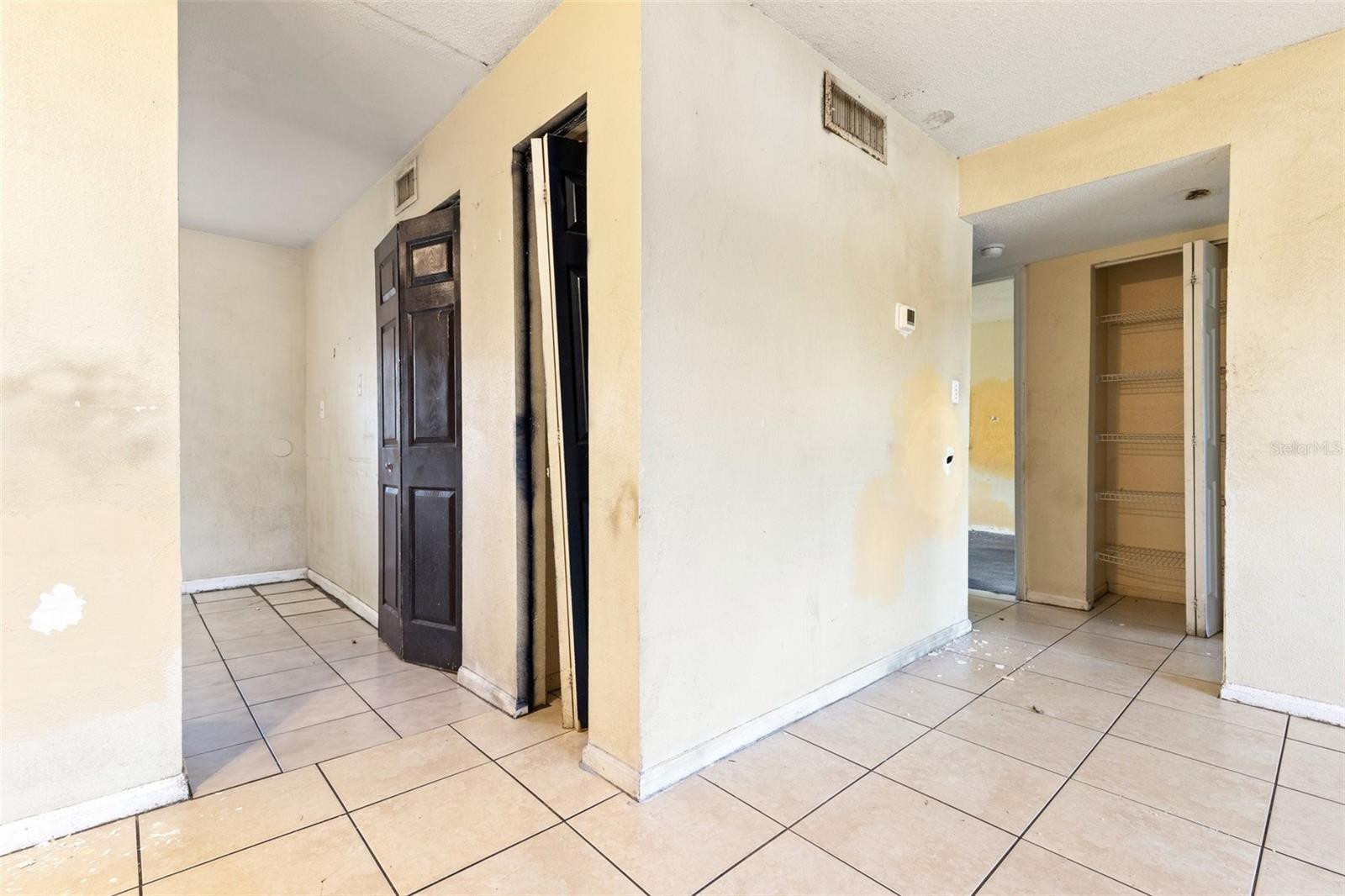 203 POINSETTIA PINE CT #201, TAMPA, FL, 33612