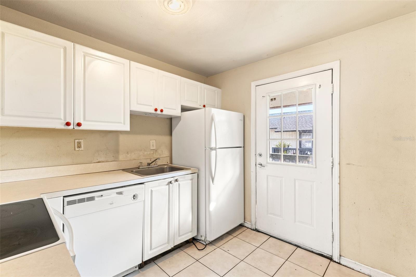 203 POINSETTIA PINE CT #201, TAMPA, FL, 33612