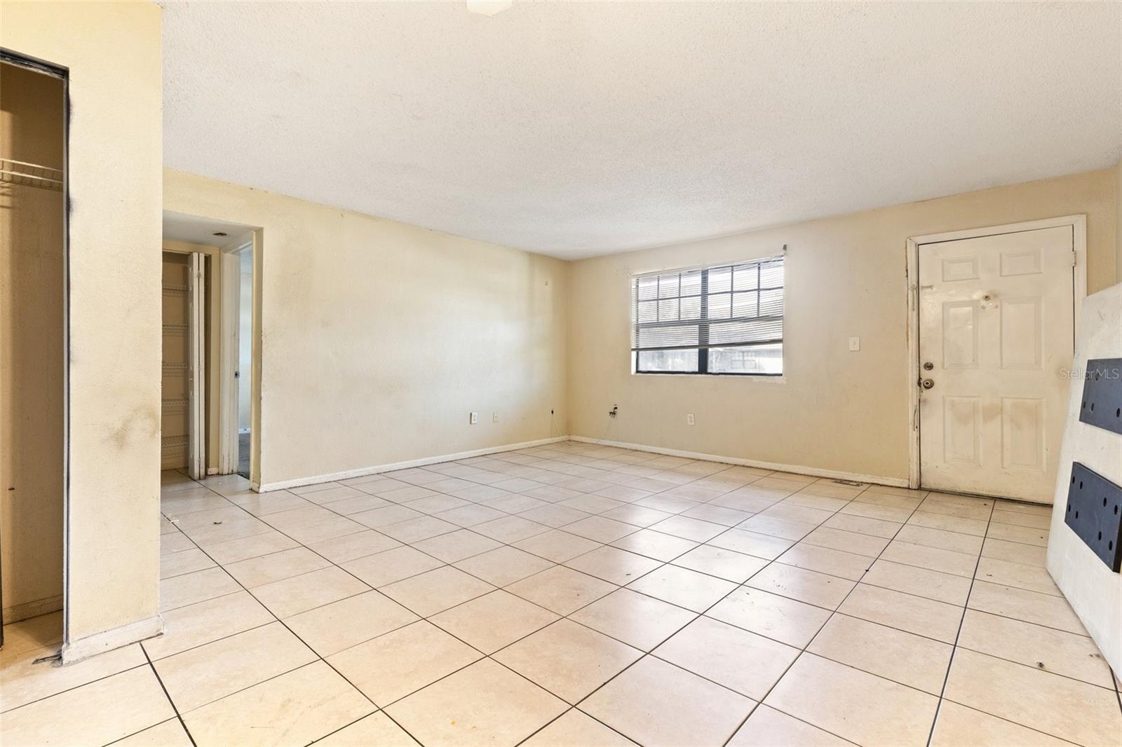 203 POINSETTIA PINE CT #201, TAMPA, FL, 33612