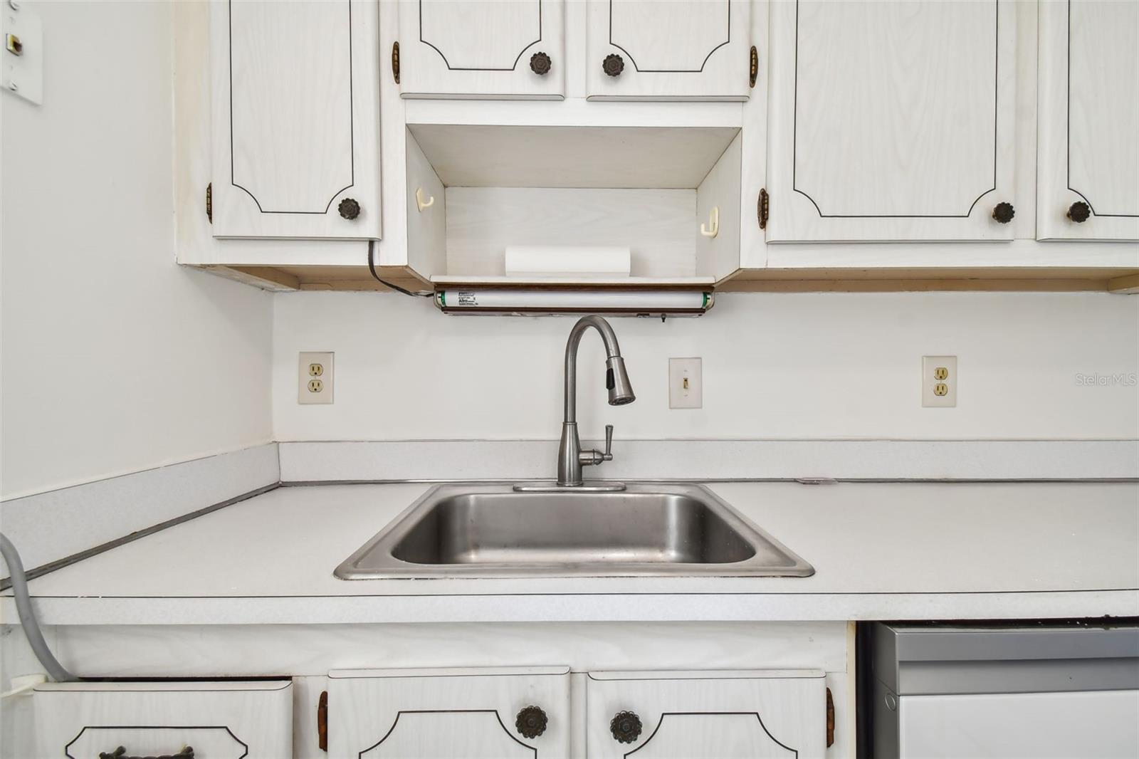 402 DORCHESTER PL #28, SUN CITY CENTER, FL, 33573