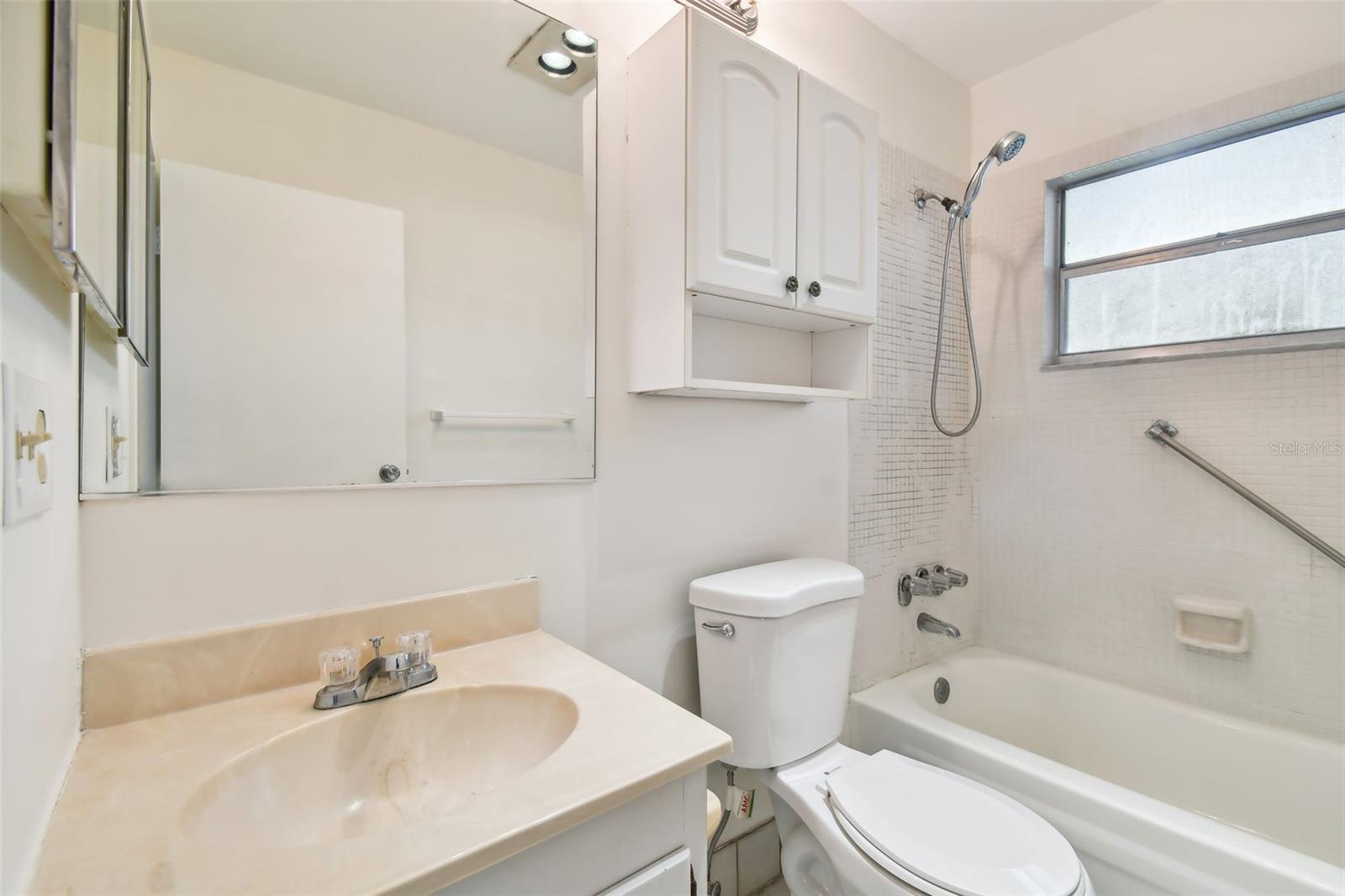 402 DORCHESTER PL #28, SUN CITY CENTER, FL, 33573