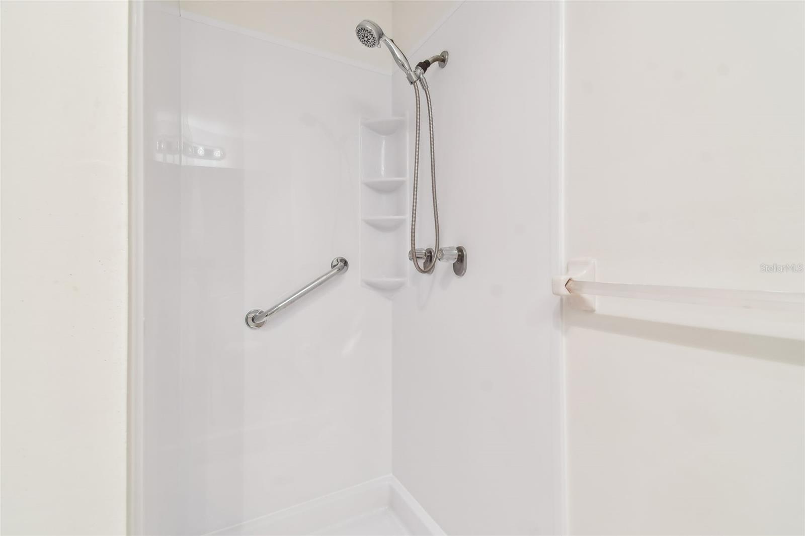 402 DORCHESTER PL #28, SUN CITY CENTER, FL, 33573