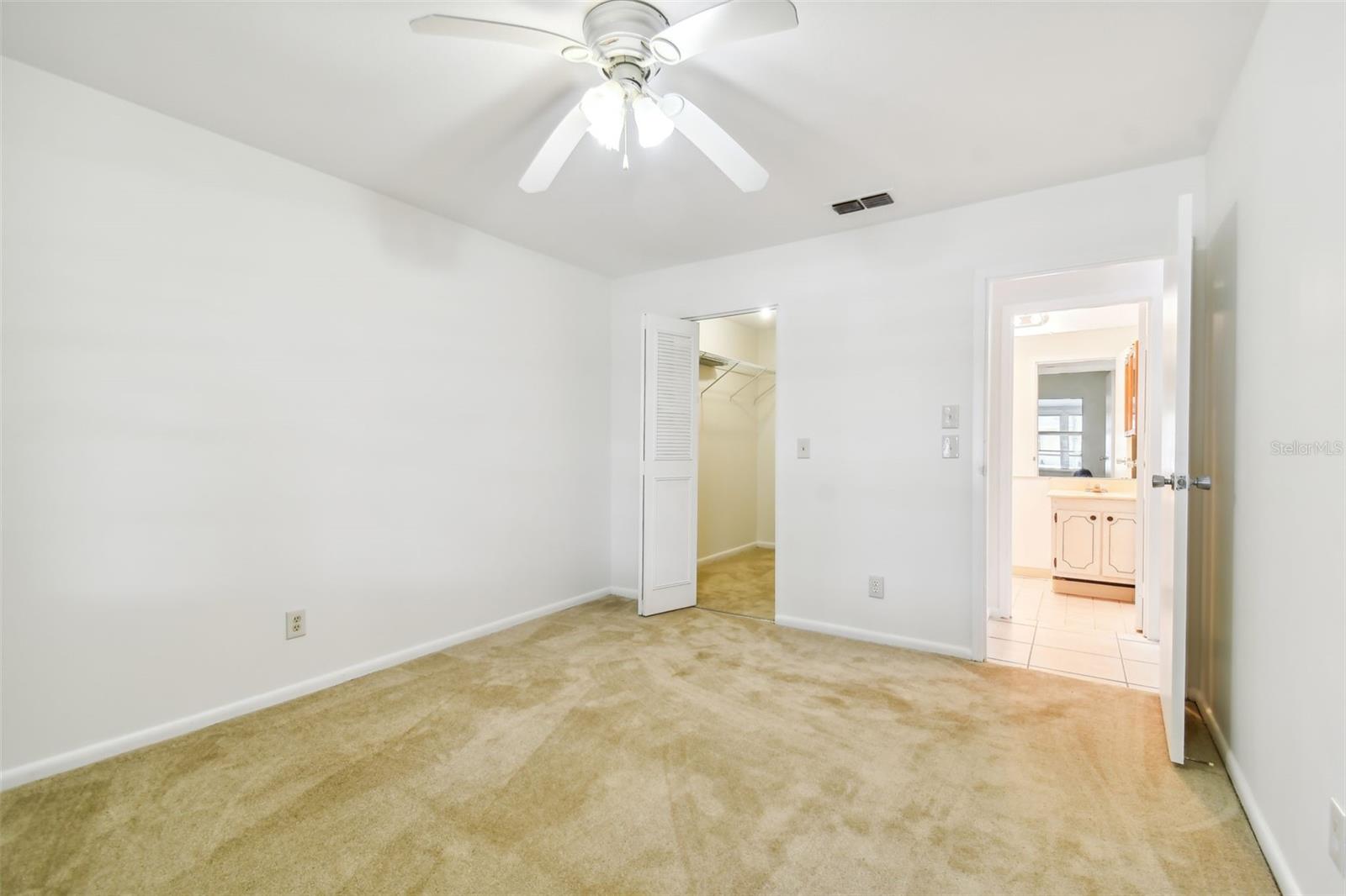 402 DORCHESTER PL #28, SUN CITY CENTER, FL, 33573