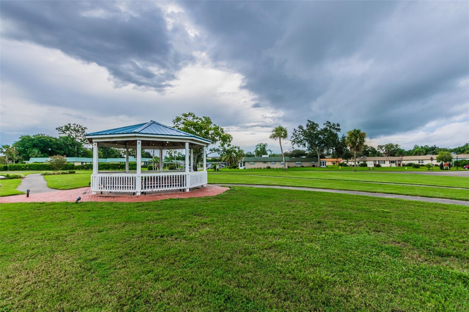 402 DORCHESTER PL #28, SUN CITY CENTER, FL, 33573
