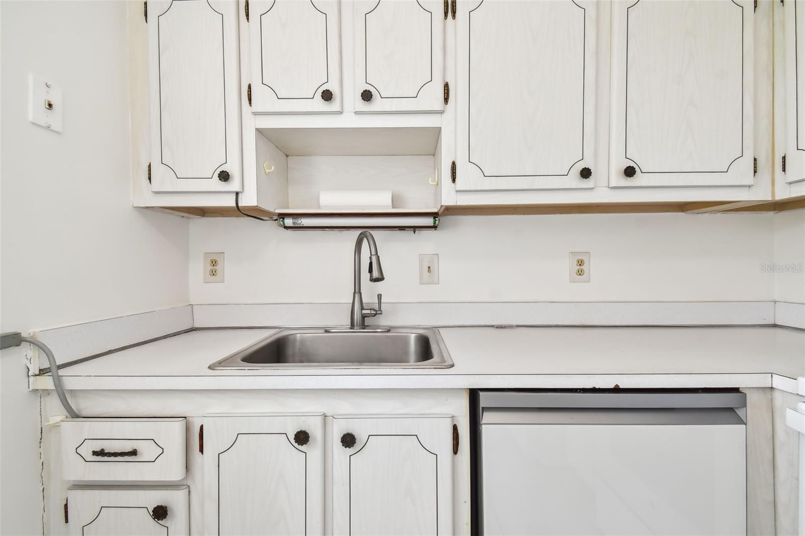 402 DORCHESTER PL #28, SUN CITY CENTER, FL, 33573