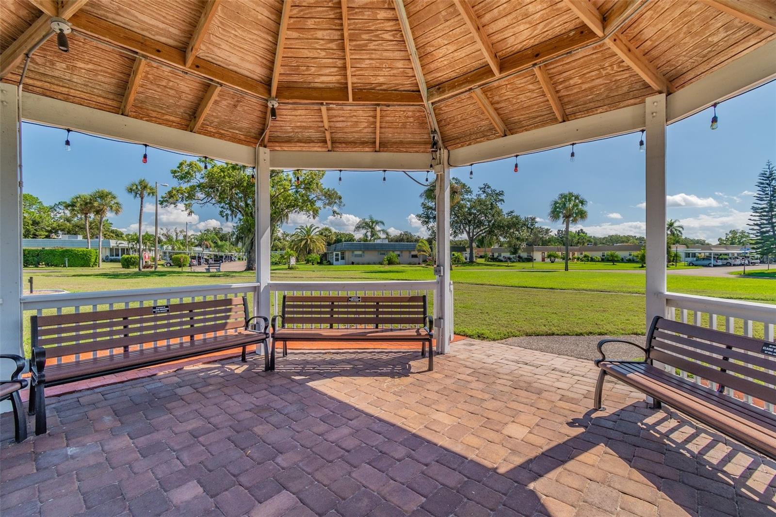 402 DORCHESTER PL #28, SUN CITY CENTER, FL, 33573