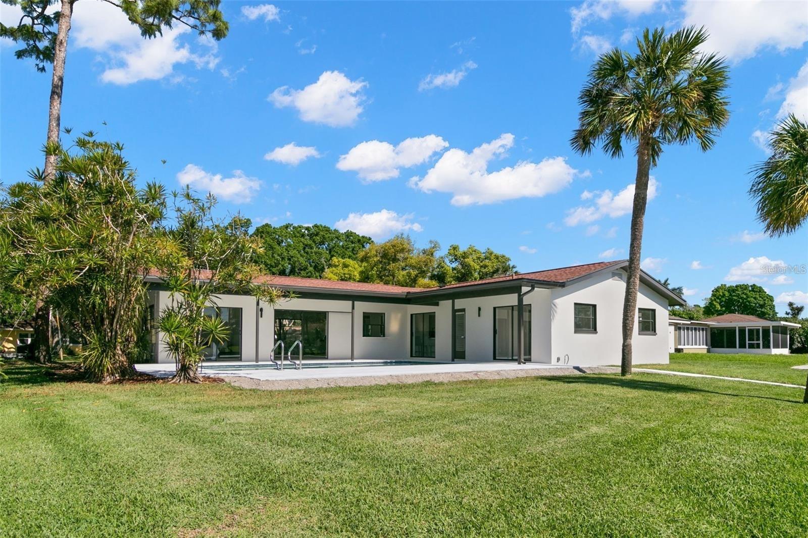 5215 DOVER ST NE, ST PETERSBURG, FL, 33703