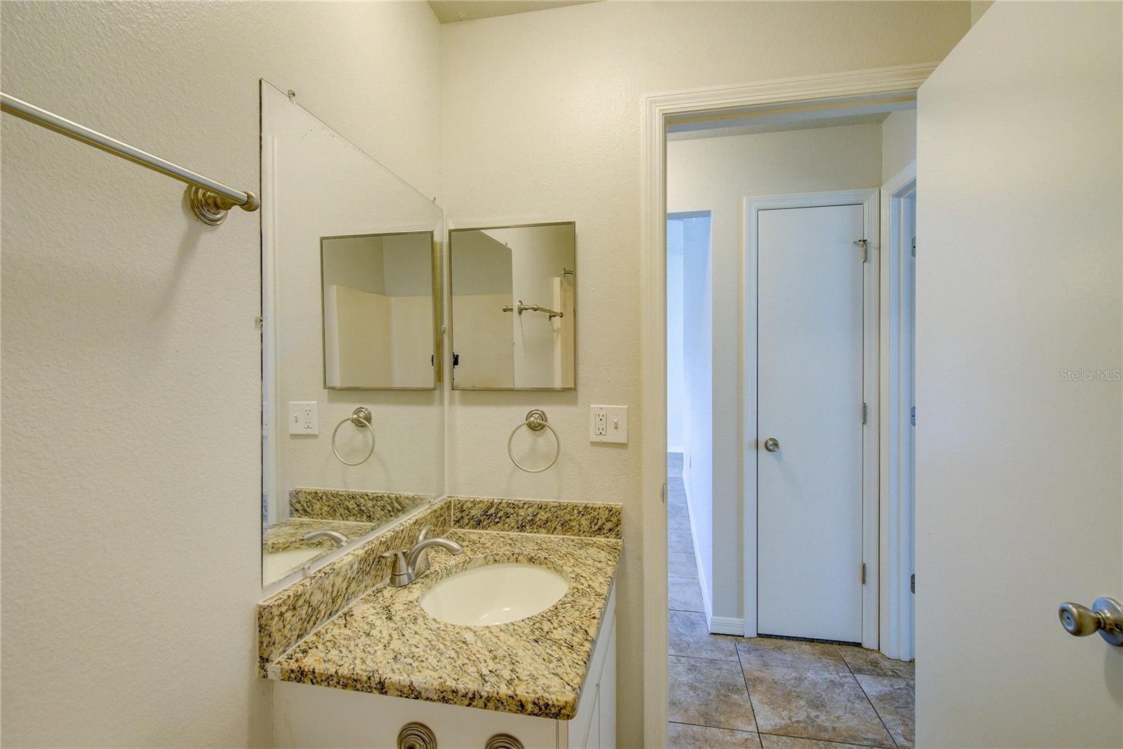 2369 N BISCAYNE DR, NORTH PORT, FL, 34291